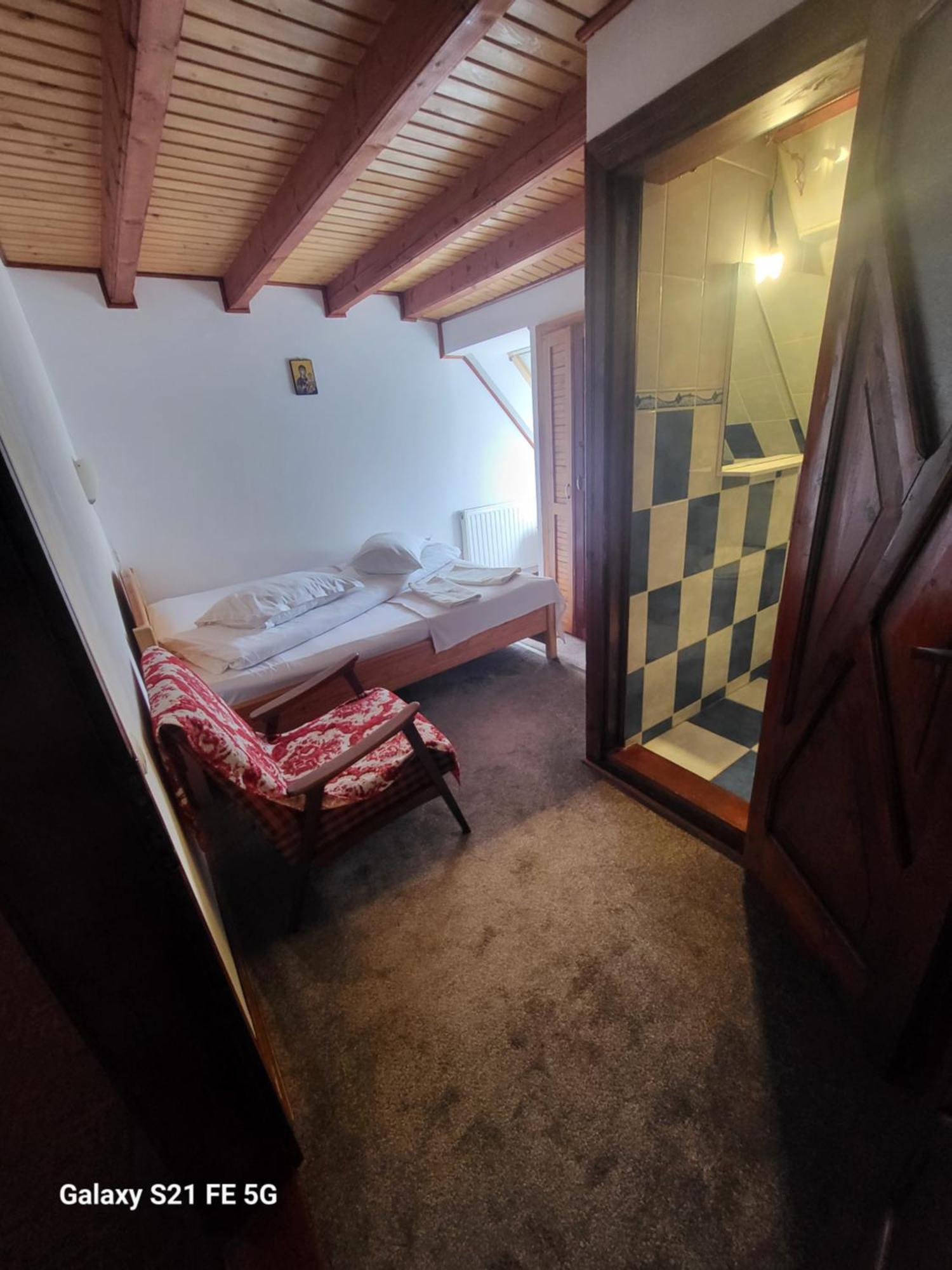 מלון מויצ'ו דה סוס Casa Ernst חדר תמונה